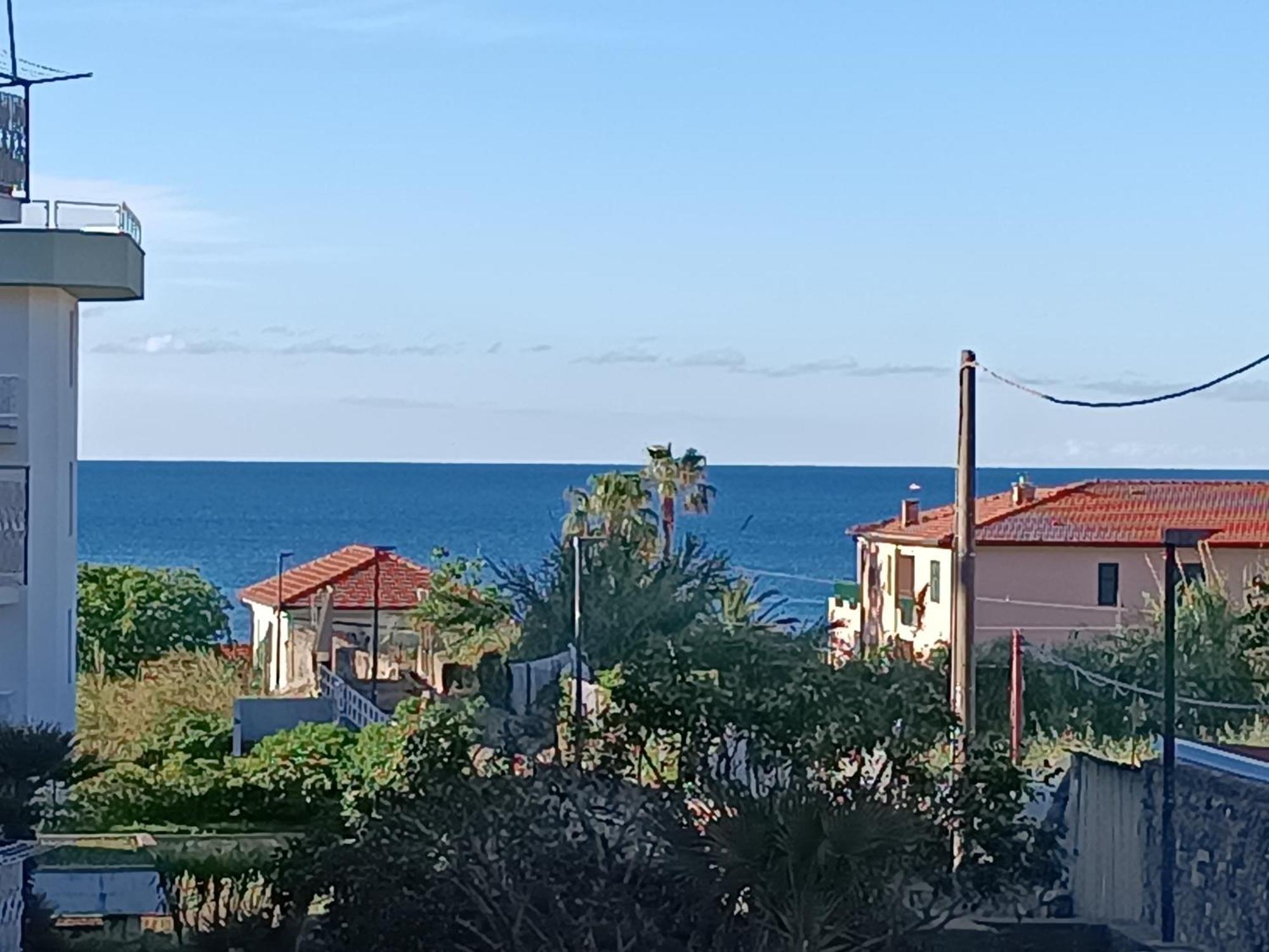 Casa Vacanza Giada Appartement Santo Stefano al Mare Buitenkant foto